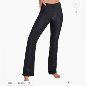 Onzie Rib Studio Flare Leg Pant - M/L - Black - Everyday Yoga